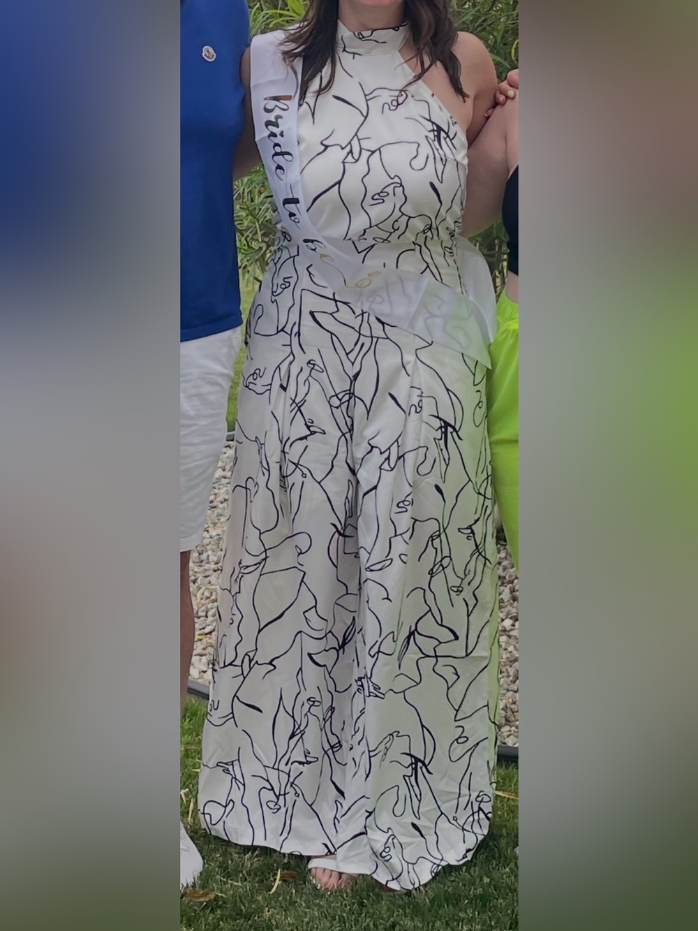 Wide-Leg Halter Jumpsuit with Abstract all-over Print